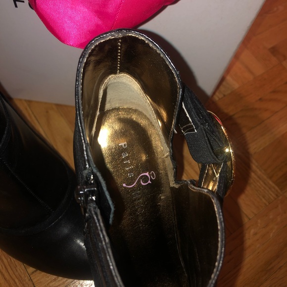 Paris Hilton pink bottom, black booties - Picture 4 of 4